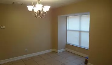 4 of 19 3 Bedroom Home Located On A Cul-de-sac House for rent in Deland, FL