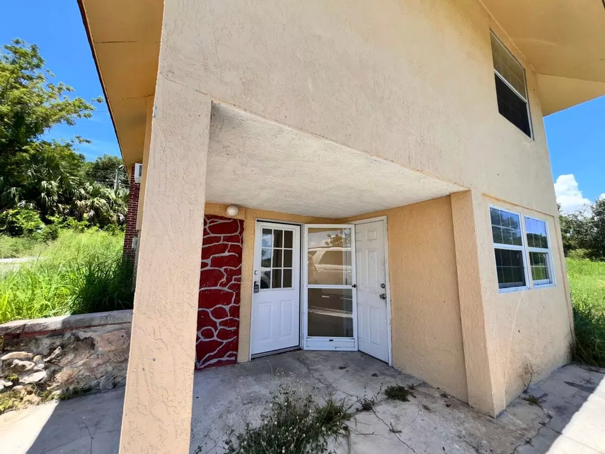 1/1 Bottom Level Duplex! Apartment for rent in Fruitland Park, FL
