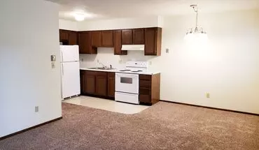4 of 8 506 N 4th St Apartment for rent in Grand Forks, ND