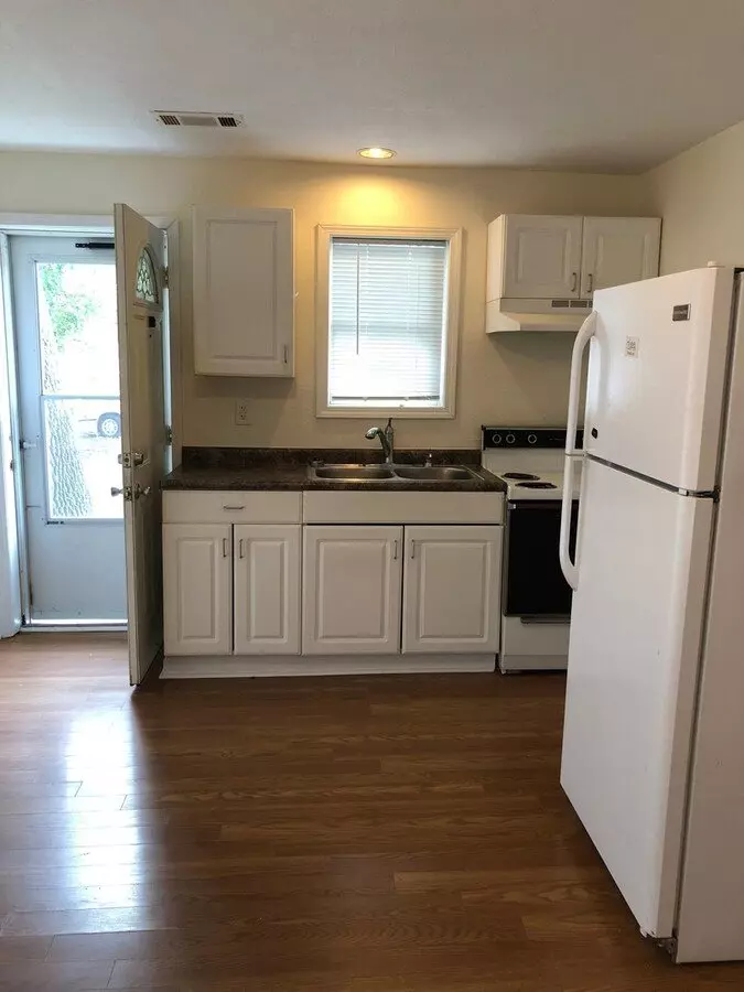 3611 Bishop Apartment for rent in St Joseph, MO