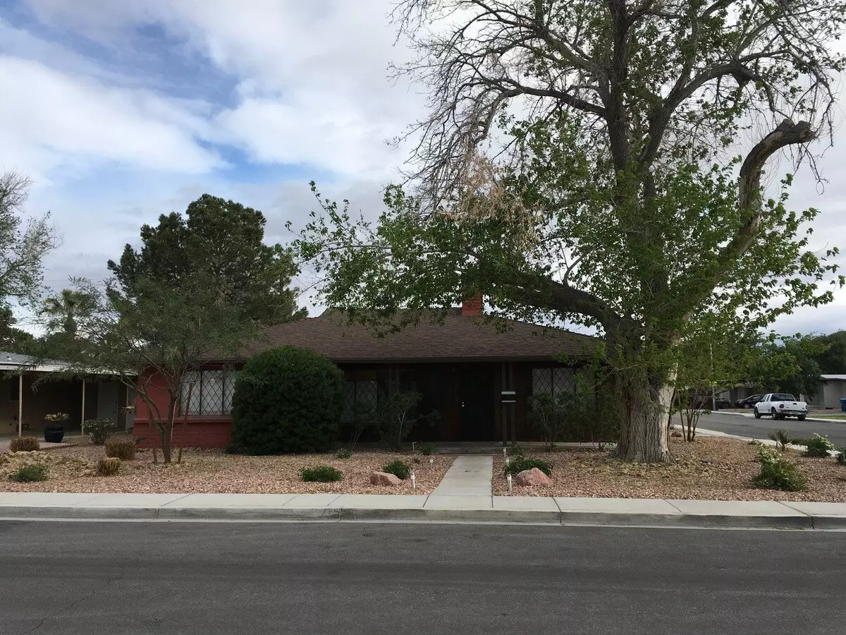 Spacious 3Bed 1-story Ranch Home Located In The Historic Huntridge Area! House for rent in Las Vegas, NV