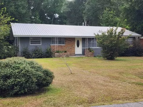 2314 Tompkins Ave Apartment for rent in Albany, GA