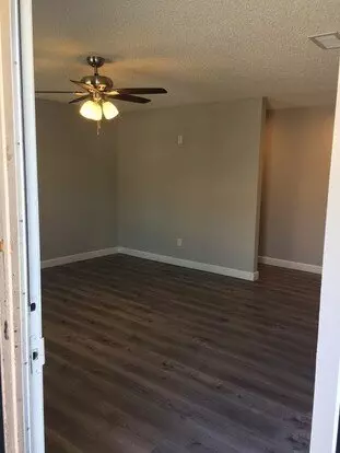 1419 Apartment for rent in Cudahy, CA