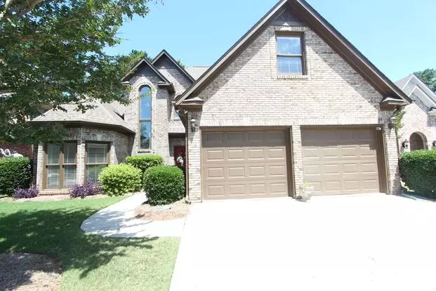 4 Bedroom 2.5 Bath Lake Cyrus Beauty Loaded With Updates!! Apartment for rent in Hoover, AL