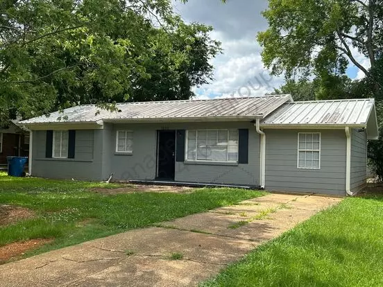 Great Home - New On The Market!! Apartment for rent in Midfield, AL