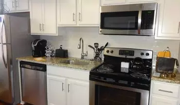 4 of 101 459 Locust Ave Apartment for rent in Charlottesville, VA