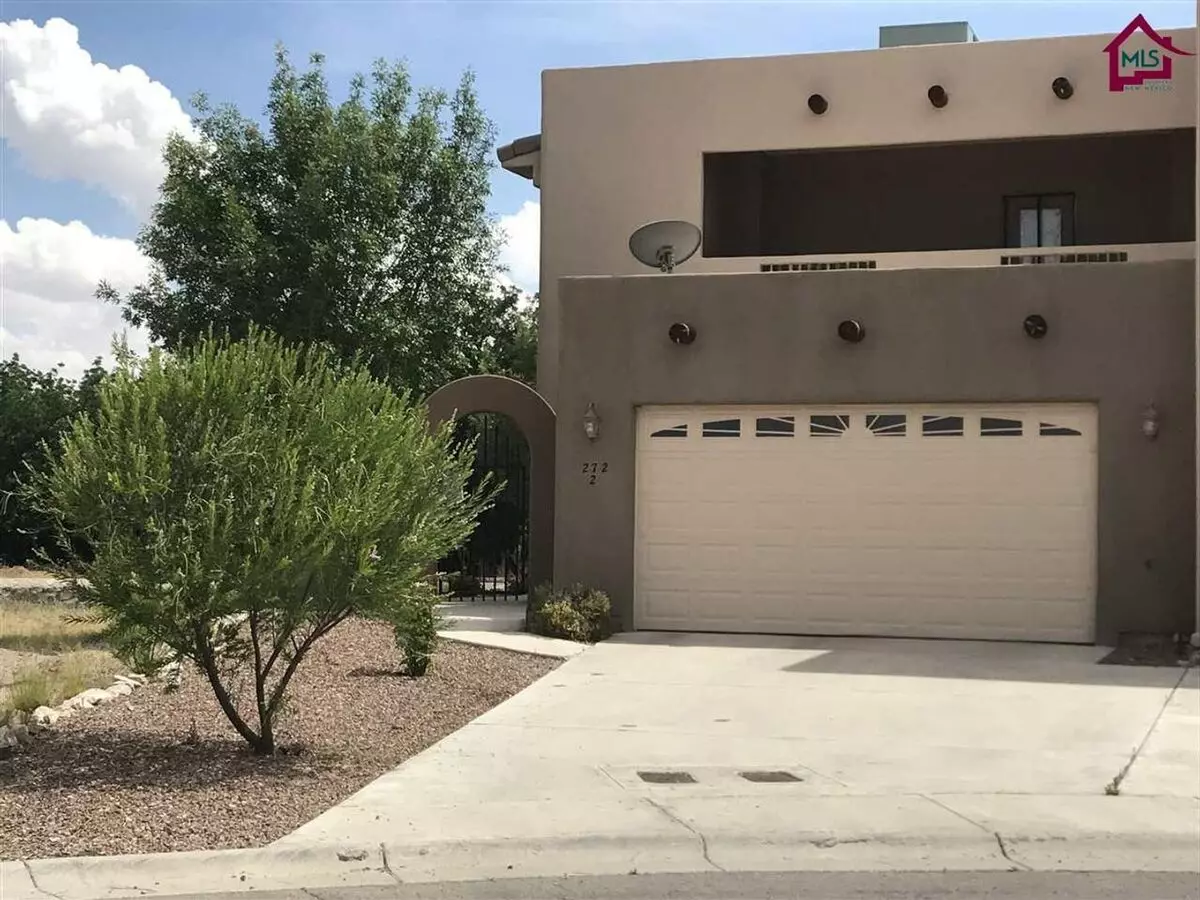 Large Duplex That Backs To Parks House for rent in Las Cruces, NM