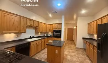 4 of 11 Large Duplex That Backs To Parks House for rent in Las Cruces, NM