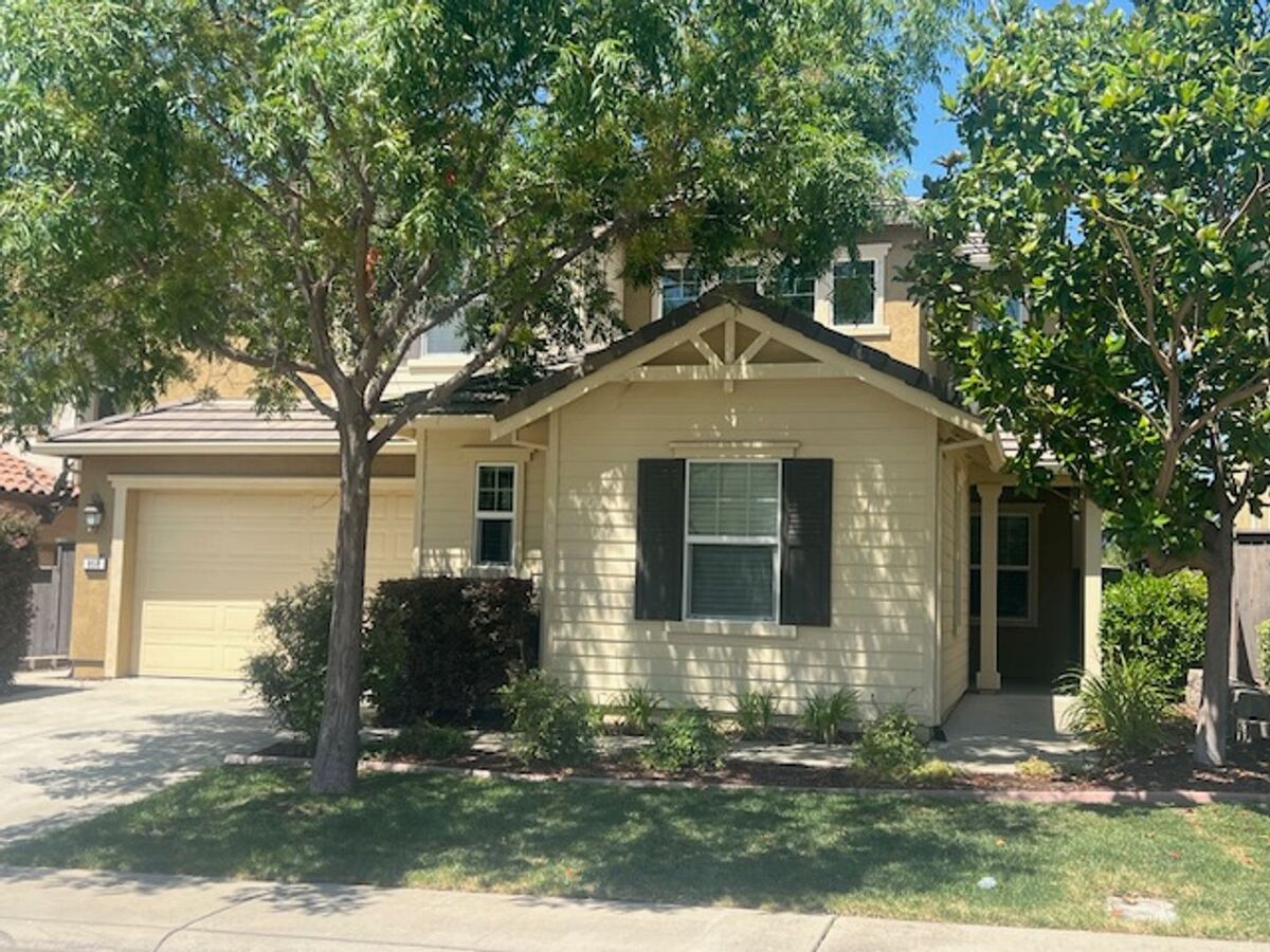 Rare Find! Solar Home In Whitney Ranch With 5... Apartments Rocklin, CA