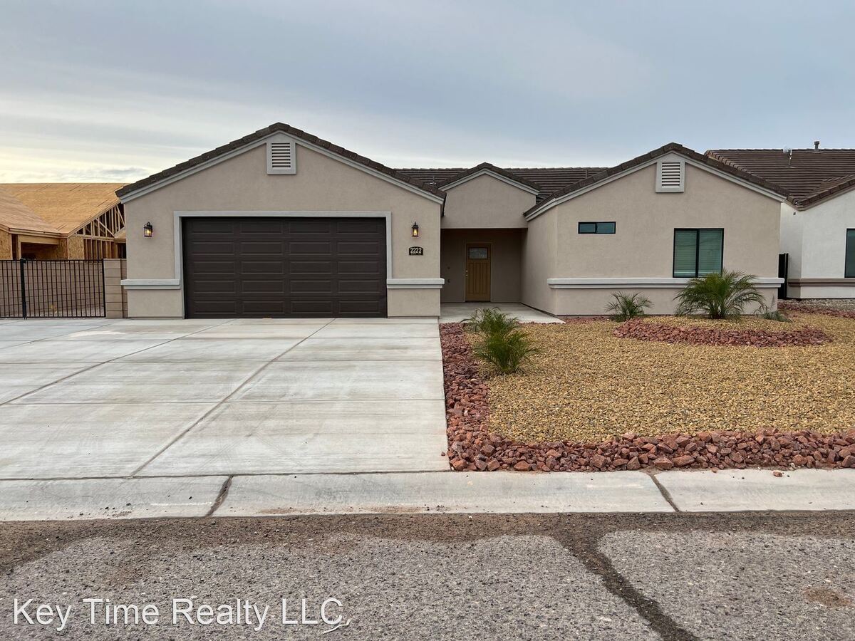 2222 Hammer Ln Fort Mohave, AZ House for Rent Rentable