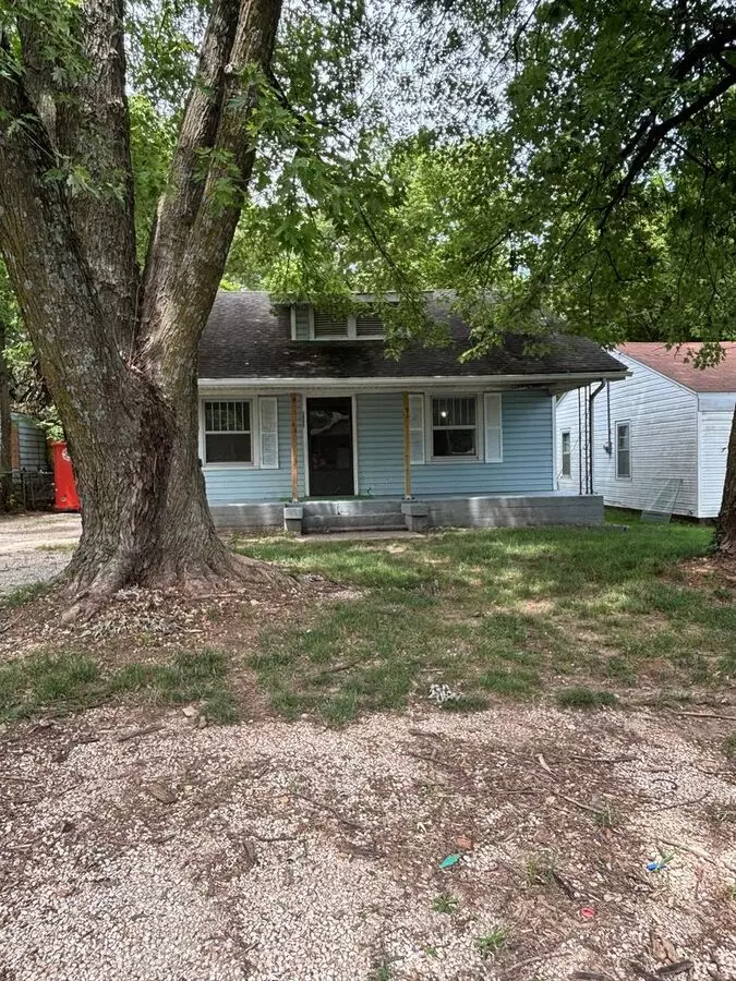 2045 N Hoffman House for rent in Springfield, MO
