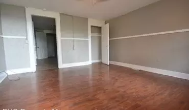 2 of 6 Centrally Located Large 2 Bedroom, 1 Bath With Carport House for rent in Springfield, MO