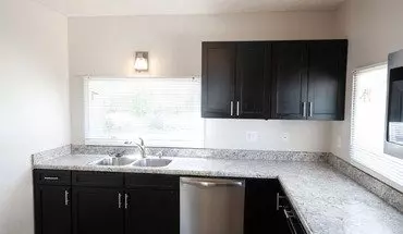 4 of 8 125 E. 10th Apartment for rent in Bloomington, IN