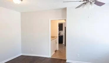 2 of 8 125 E. 10th Apartment for rent in Bloomington, IN