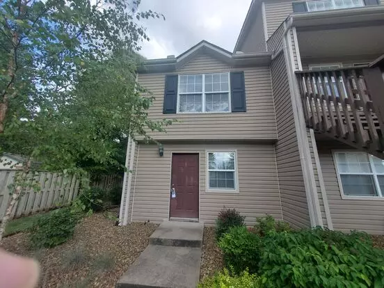 Updated 2 Bedroom 2 Bath With Pool Apartment for rent in Fayetteville, AR