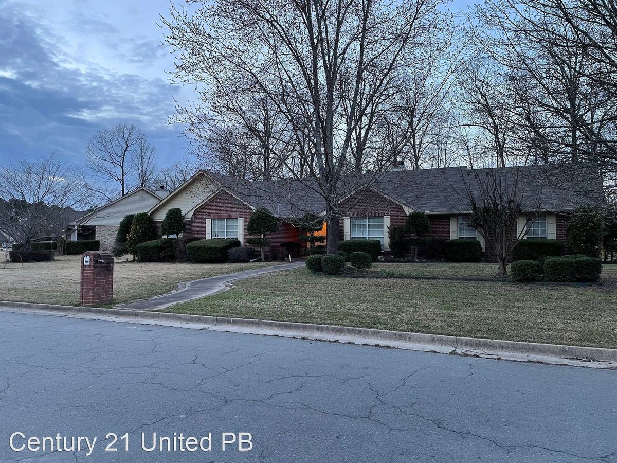 2217 Barney Ln House for rent in White Hall, AR