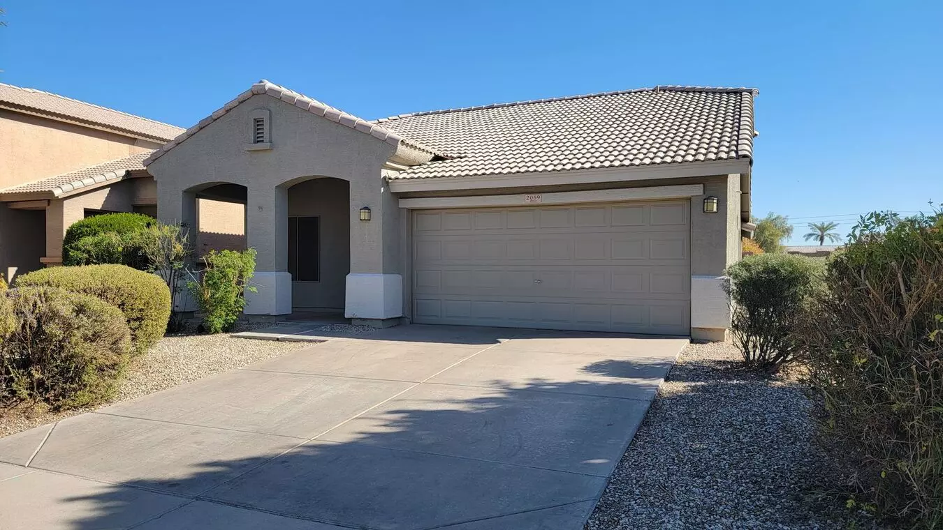 Excellent Price On This Rental Home In Goodyear! Community Pool! House for rent in Goodyear, AZ