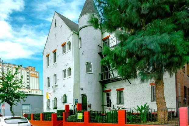 130 N Westmoreland Ave Apartment for rent in Los Angeles, CA