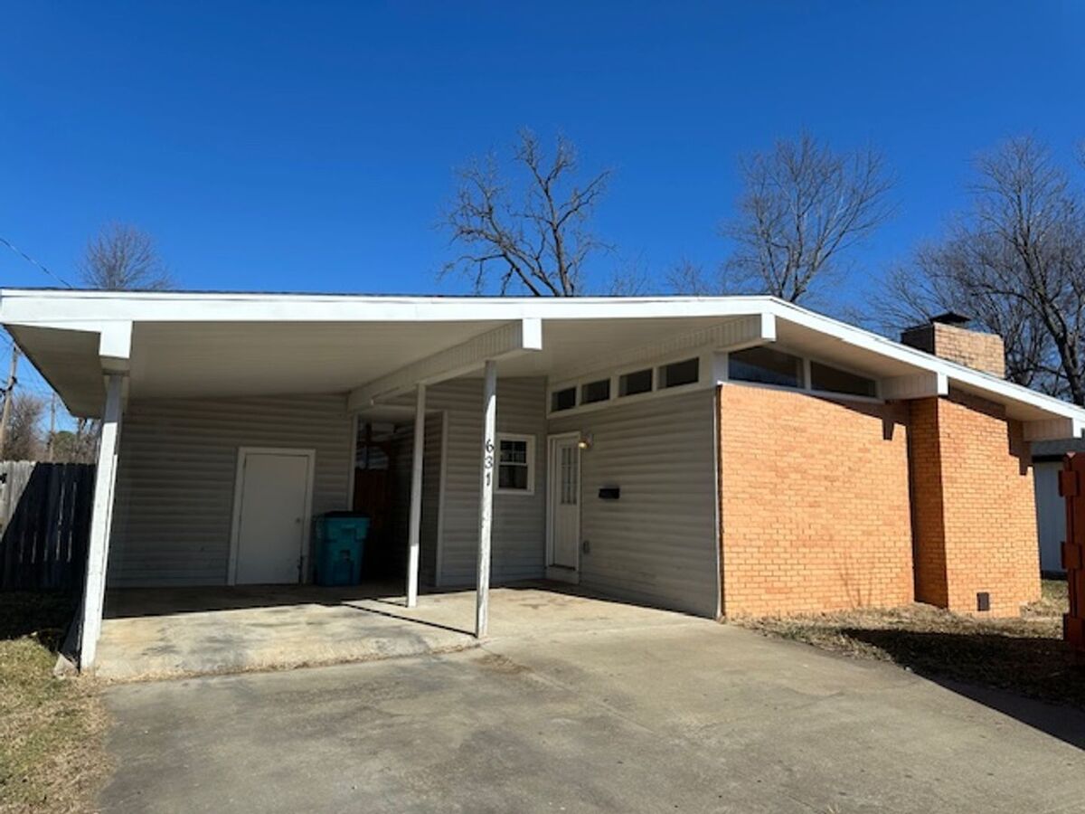Updated Mid-century Modern House In South... Apartments Springfield, MO