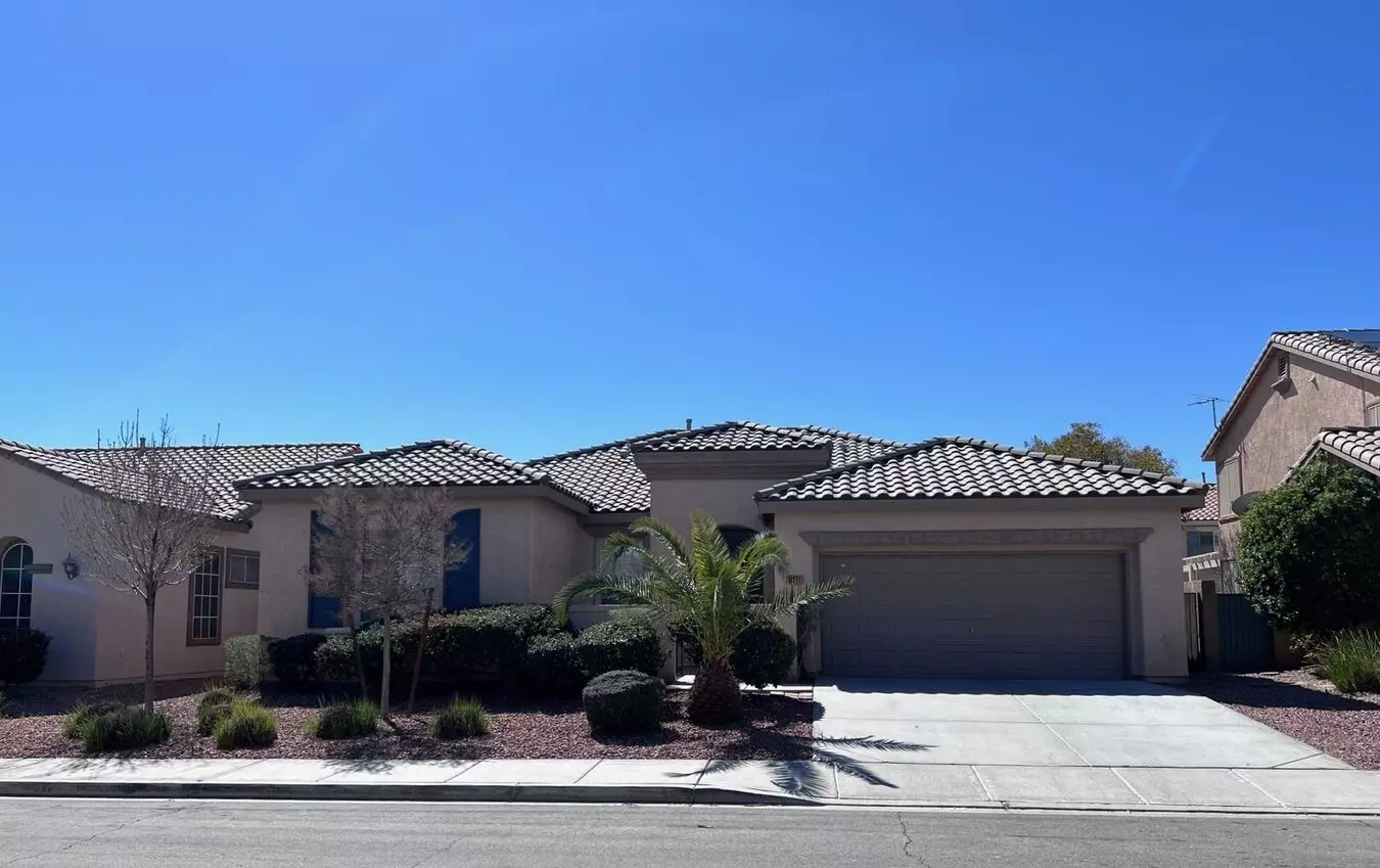 Summerlin Single Story Four Bedroom Three Bath With A Pool And Spa House for rent in Las Vegas, NV