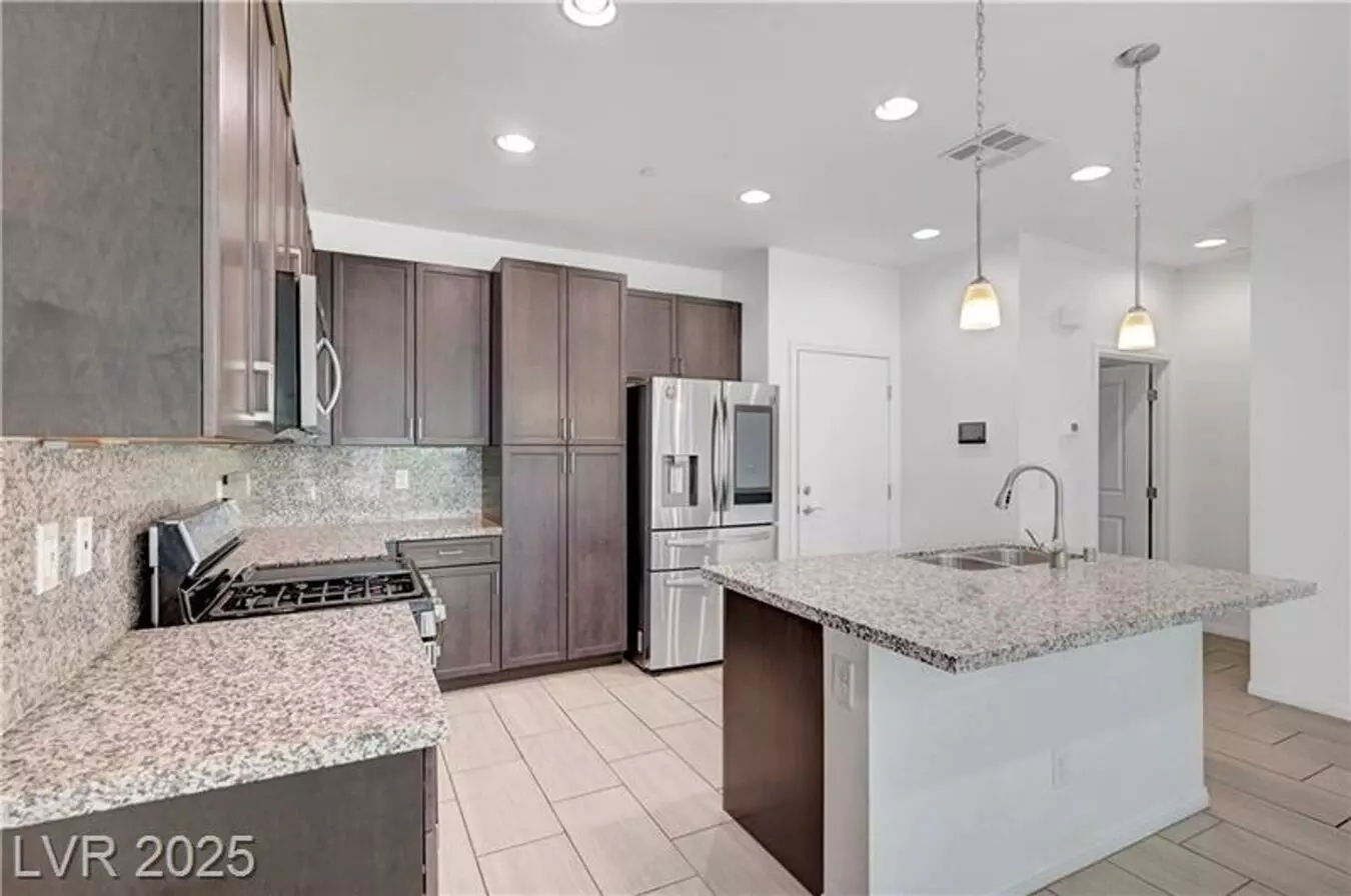 985 Via Lombardi House for rent in Henderson, NV