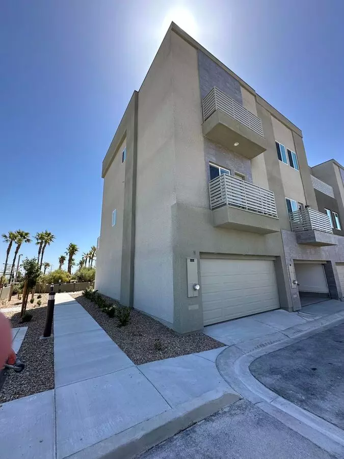 Your Dream Home Awaits: Spacious Summerlin Townhome With Private Baths & Stunning Views House for rent in Las Vegas, NV