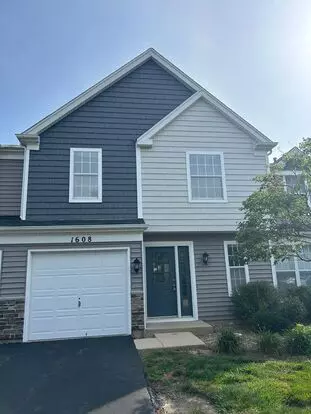 Now Available Apartment for rent in Elgin, IL
