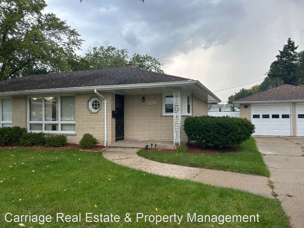 1274 Demmond St Elgin, IL House for Rent Rentable