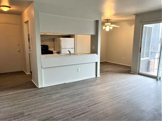 21641 Hillside Apartment for rent in Clinton Township, MI 21641 Hillside Apartment for rent in Clinton Township, MI