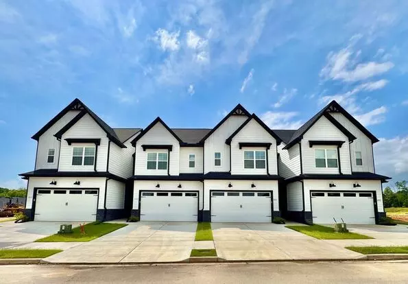 Now Leasing At Cedar Bluff – 3 And 4br Townhomes In Olive Branch! 3 Bed | 2.5 Bath | 1997 Sq Ft | Gated Community Apartment for rent in Olive Branch, MS