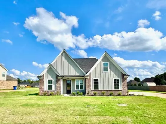 Move In Special! Brand New 4-bdroom 2.5 Bath Home In Olive Branch @ Southbranch Apartment for rent in Olive Branch, MS