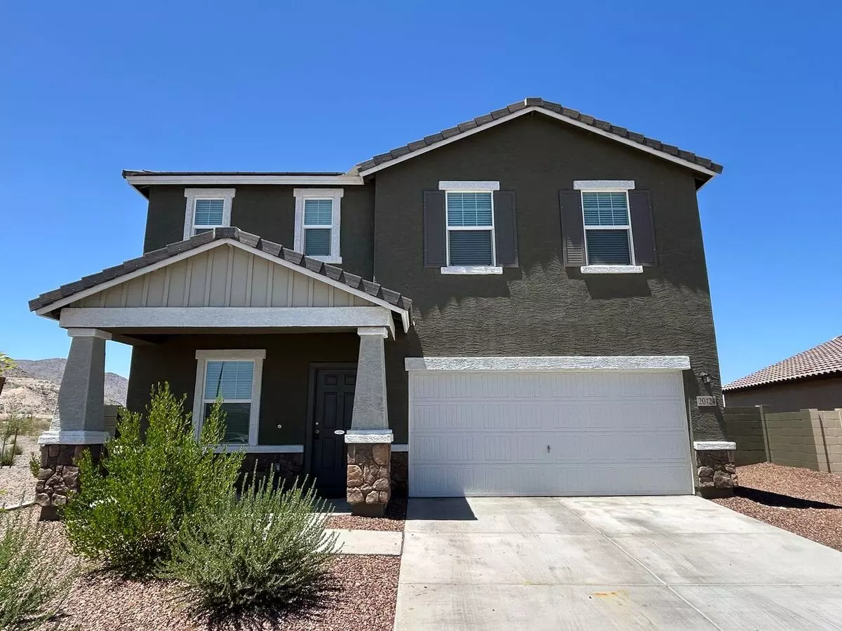 Incredible Home That Backs The Preserve 4 Bedroom / 2.5 Baths Ready For Immediate Move-in House for rent in Litchfield Park, AZ