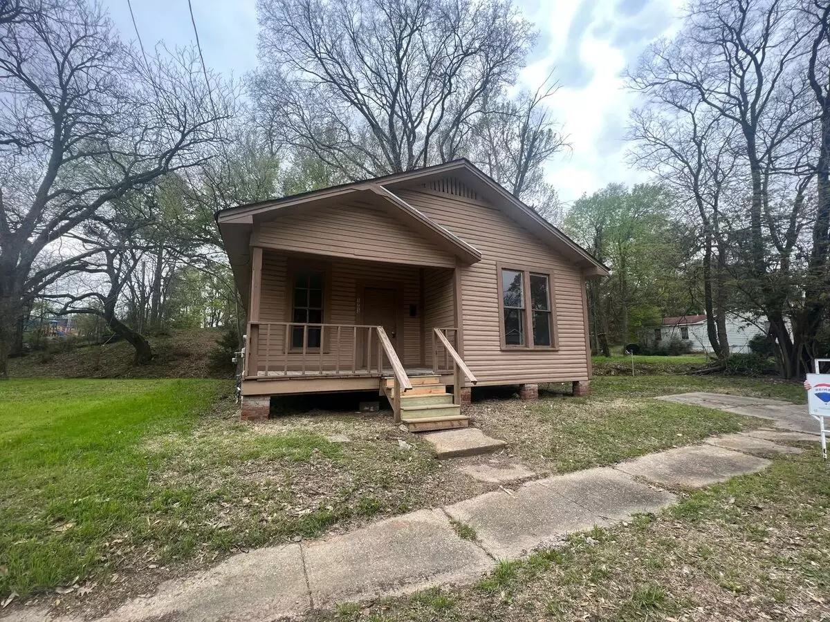 2 Bedroom... 1 Bathroom.. House for rent in Shreveport, LA