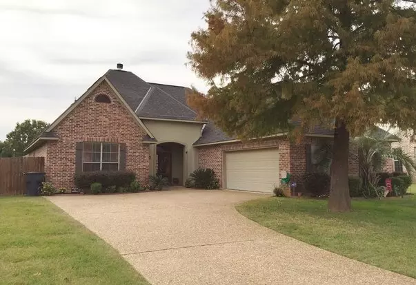 $500 Off First Months Rent Move In Special-university Terrace 4/2-new Carpet-new Roof Apartment for rent in Shreveport, LA $500 Off First Months Rent Move In Special-university Terrace 4/2-new Carpet-new Roof Apartment for rent in Shreveport, LA