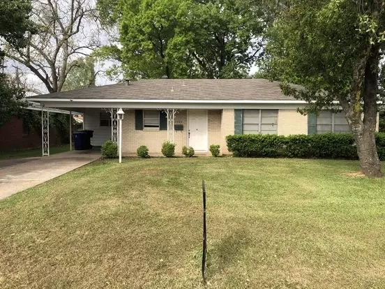Shreve Island Cutie.. Apartment for rent in Shreveport, LA