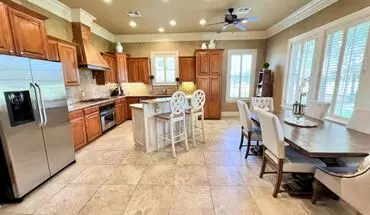 4 of 18 Southern Beauty With Golf Course View House for rent in Shreveport, LA