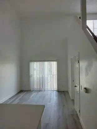 Echo Lexington Tower Llc Apartment for rent in Los Angeles, CA