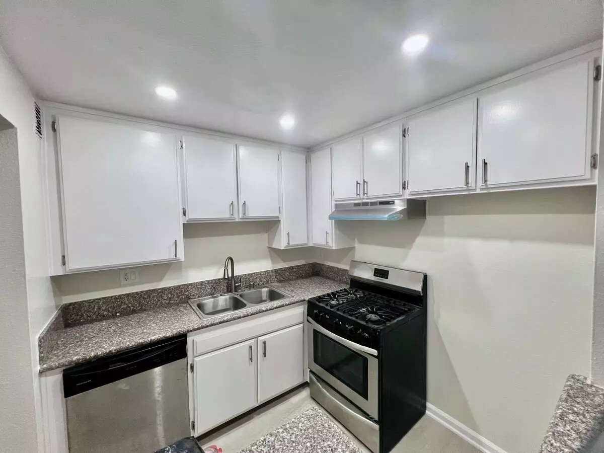 Haskell Regency Apartment for rent in Van Nuys, CA