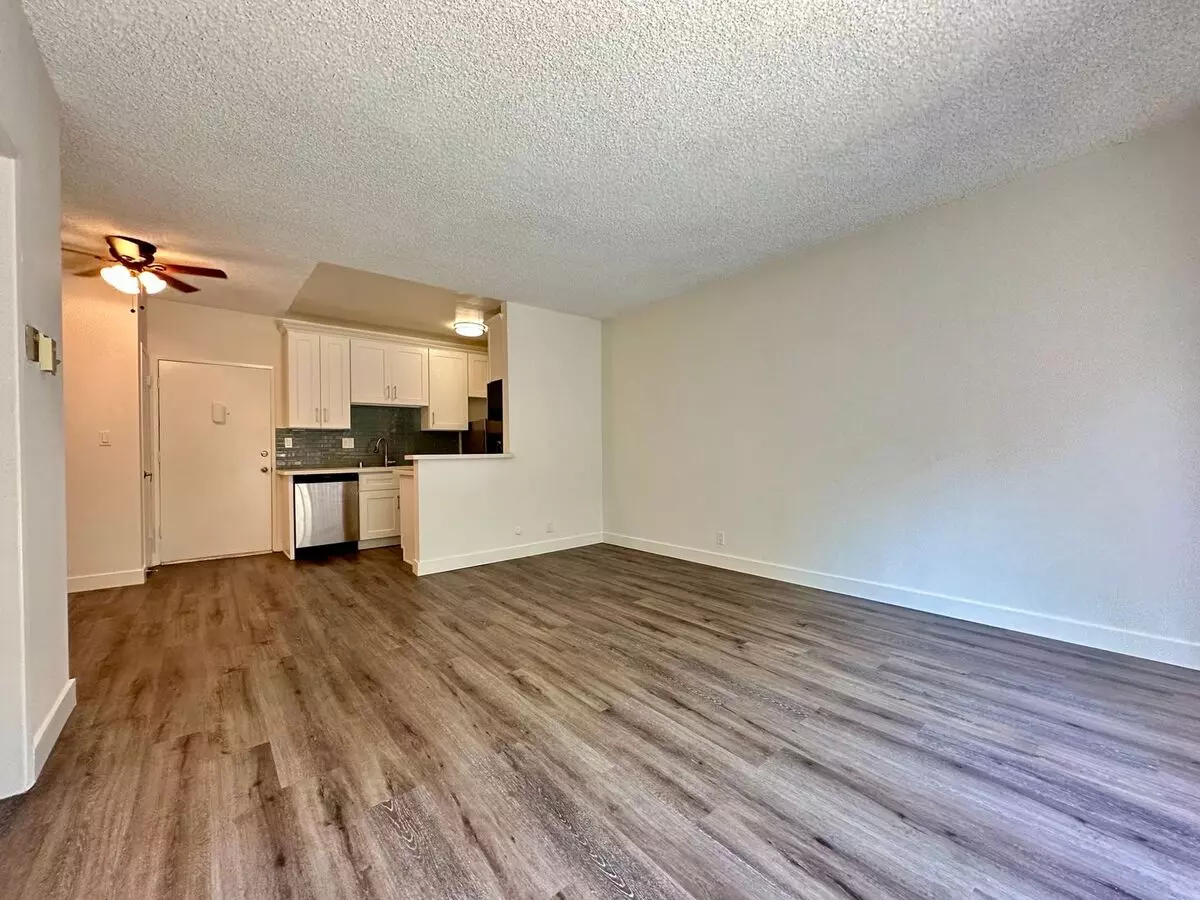 Addison Arms, Lp Apartment for rent in Sherman Oaks, CA