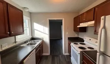 4 of 25 Beautiful Townhome With New Lvp Floors And Paint House for rent in Raleigh, NC