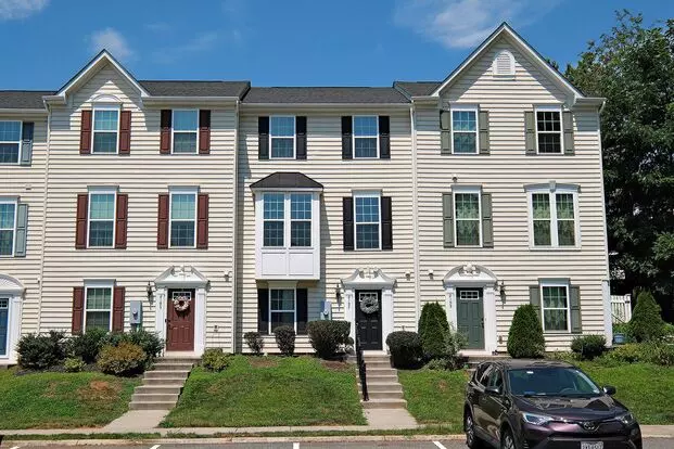 Pet-friendly N. Albemarle Townhome Near Ngic, Cho Airport, & Hollymead Town Center Apartment for rent in Charlottesville, VA Pet-friendly N. Albemarle Townhome Near Ngic, Cho Airport, & Hollymead Town Center Apartment for rent in Charlottesville, VA