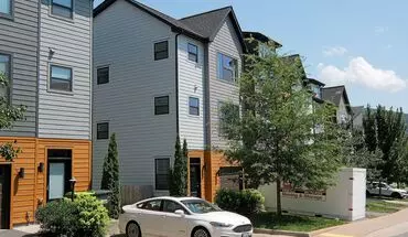 4 of 36 Dog-friendly End-unit Townhome With Fenced Yard - $500 Move-in Special! House for rent in Charlottesville, VA