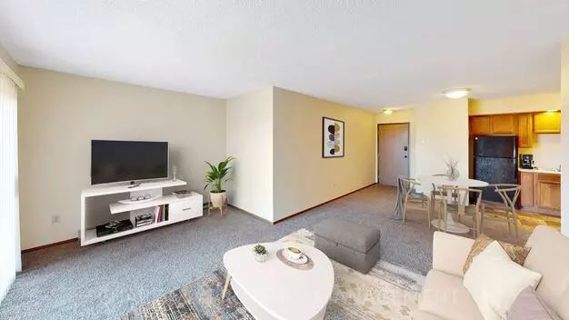 2 Bd, Garages Available For Rent, Close To University, Shopping & More In Brookings! Apartment for rent in Brookings, SD