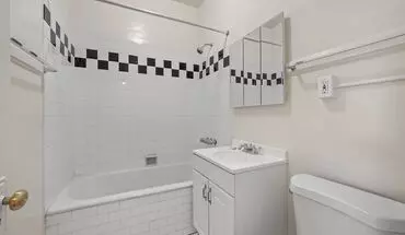 3 of 12 1611 Schrader Apartments (#810) Apartment for rent in Los Angeles, CA