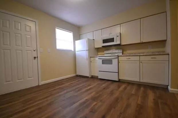Pike Apartments Apartment for rent in Bolivar, MO