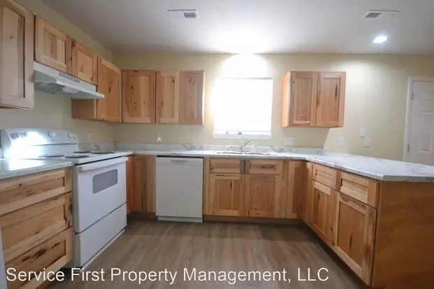 510 N Poplar Apartment for rent in Buffalo, MO