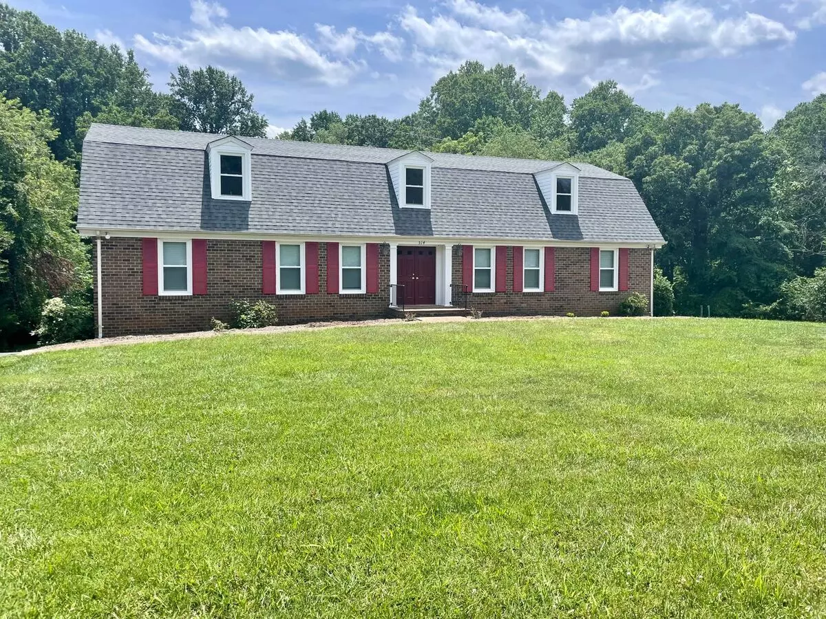 Large Poplar Forest House House for rent in Forest, VA