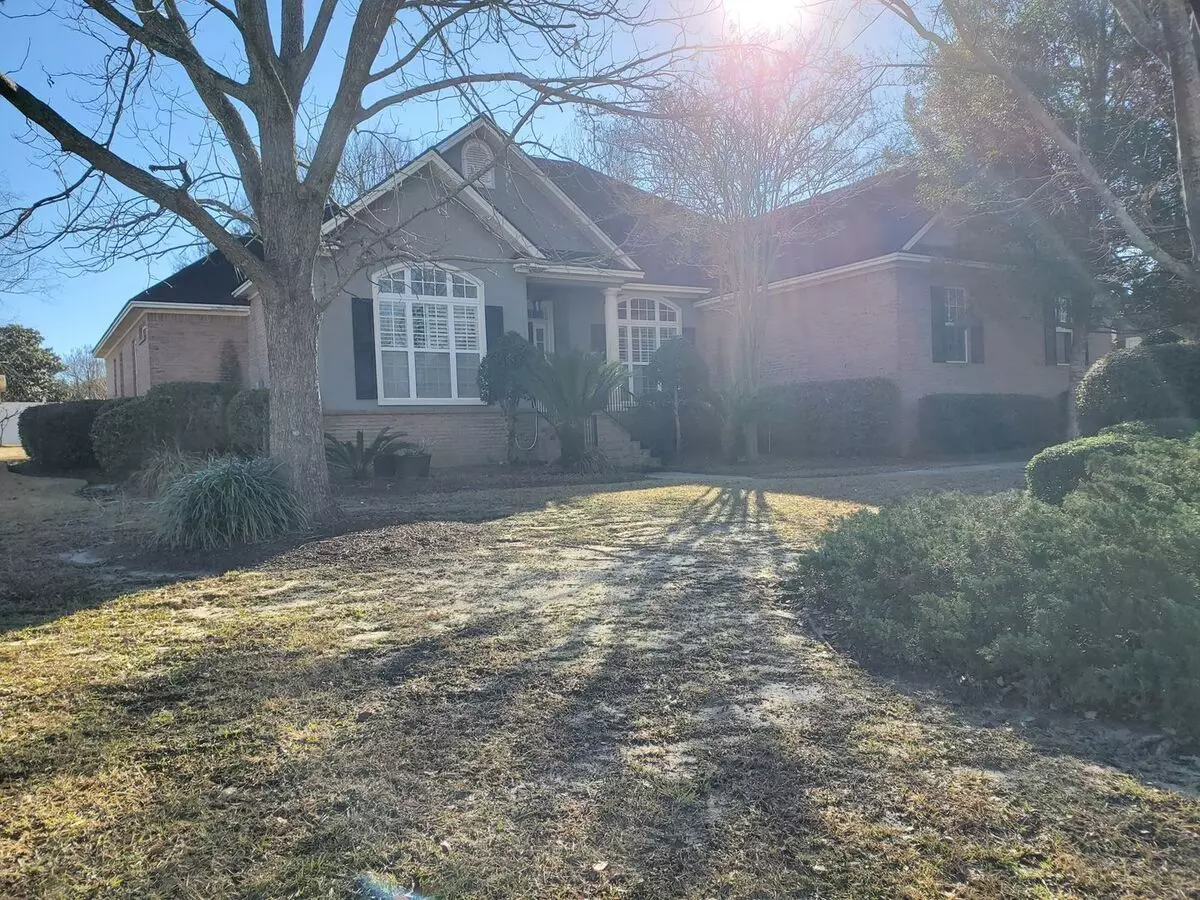 Southern Comfort Living: Elegant 3br/3ba Home With Spacious Interiors, Fireplace, And Screened Porch In Valdosta, Ga House for rent in Valdosta, GA