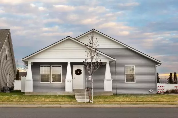 3 Bed 2 Bath Rancher Crown Pointe Community Apartment for rent in Post Falls, ID 3 Bed 2 Bath Rancher Crown Pointe Community Apartment for rent in Post Falls, ID
