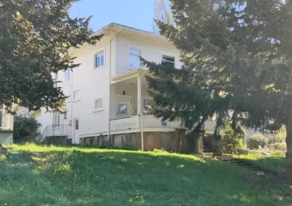 900 High Street /605 E Myrtle Street Apartment for rent in Bellingham, WA